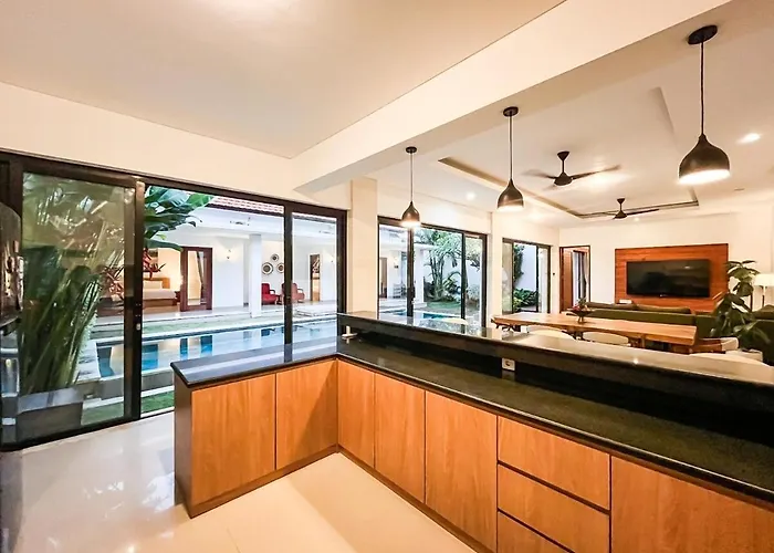 Stylish 3br Pool 5 Min To