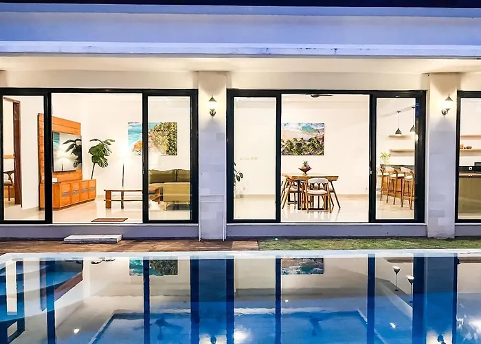 Stylish 3br Pool 5 Min To